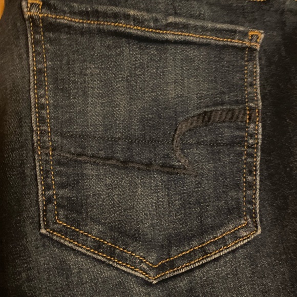 American Eagle Distressed Jeggings - Picture 7 of 8